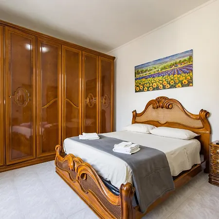 Mirti Classic Plaza Netflix Wi-fi And Relax In Апартаменты *